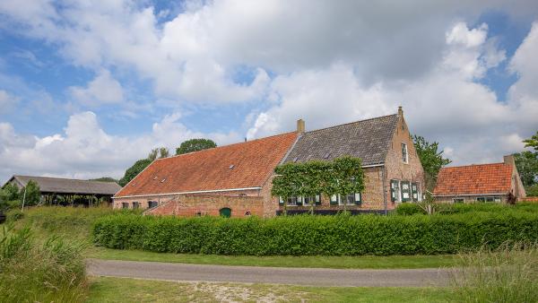 Zijaanzicht Hoeve van der Meulen