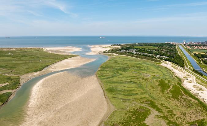 Wandelen in Zeeland, dronebeeld van Het Zwin